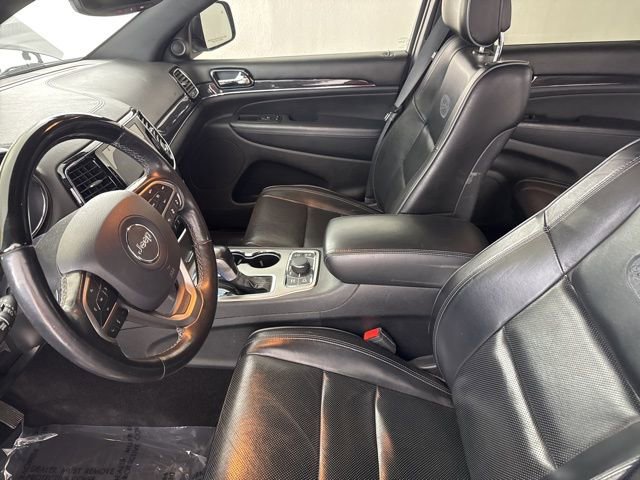 Used 2020 Jeep Grand Cherokee Overland AWD/4WD image 25