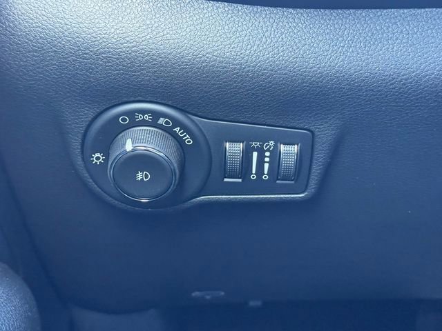 New 2026 Jeep Compass Limited image 19