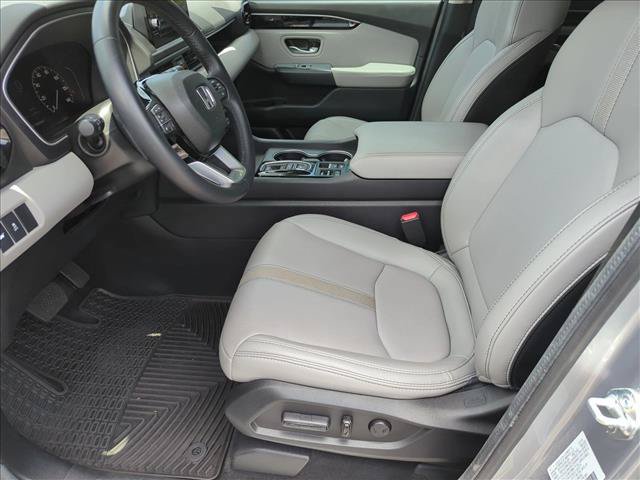 Used 2025 Honda Pilot Touring image 16