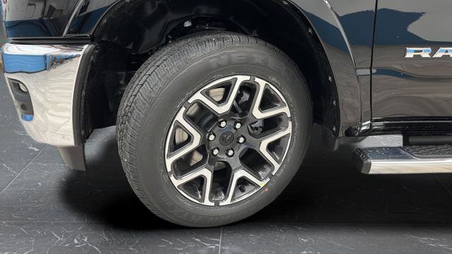 New 2026 RAM 1500 Laramie w/ Chrome Appearance Group AWD/4WD image 44