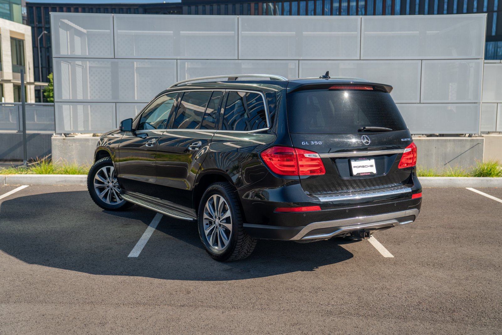 Used 2015 Mercedes-Benz GL 320 BlueTEC 4MATIC image 3