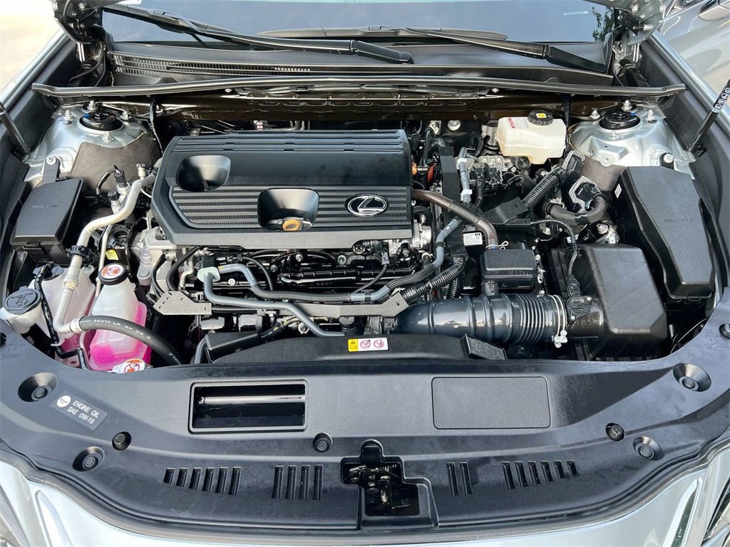 Certified 2025 Lexus ES 300h w/ Premium Package image 10
