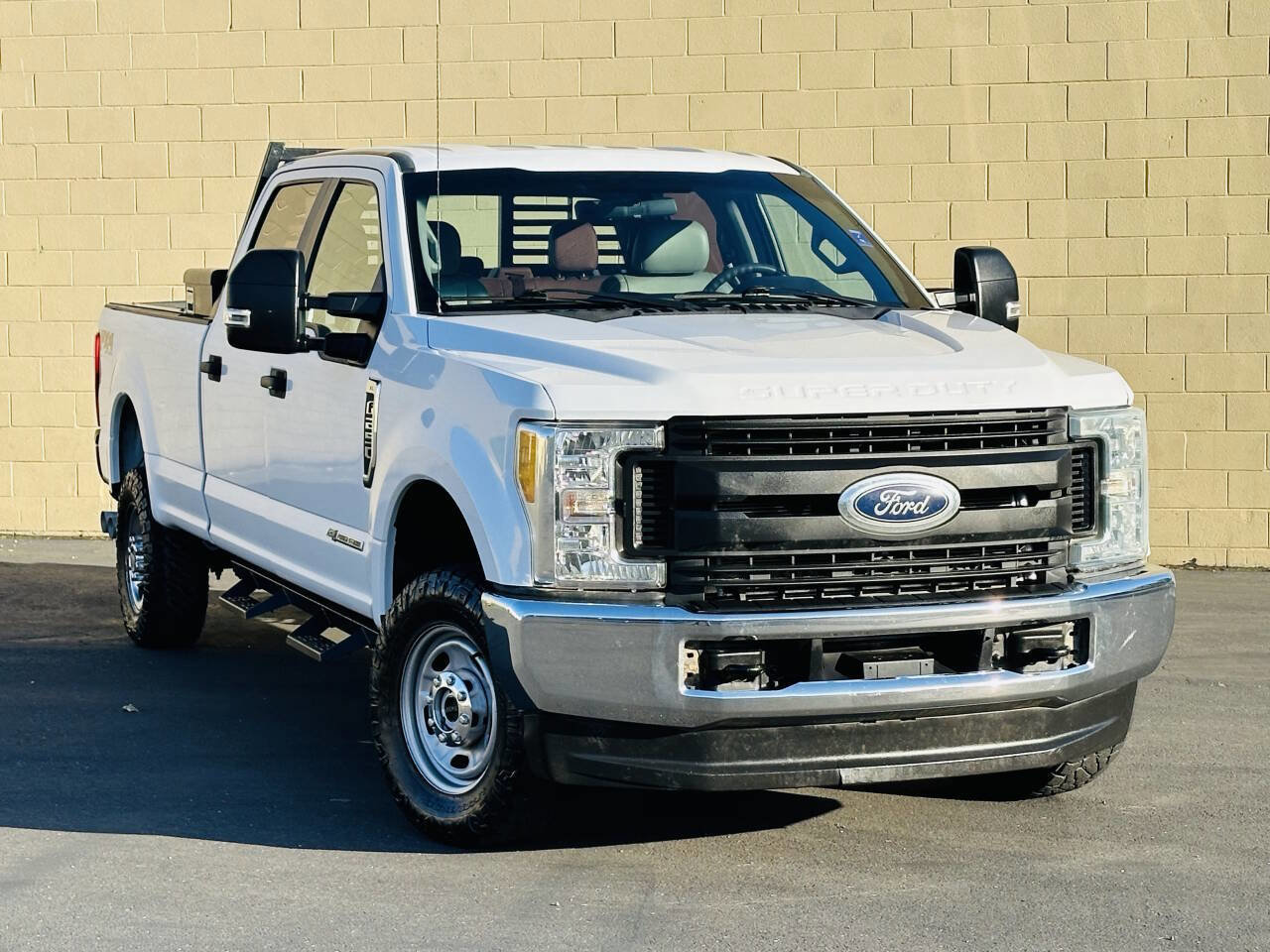 Used 2017 Ford F250 XL w/ Power Equipment Group AWD/4WD image 1
