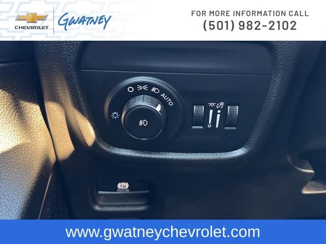 Used 2024 Jeep Grand Cherokee L Limited w/ Black Appearance Package image 24