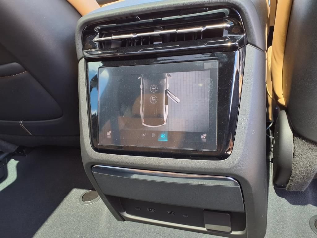 New 2026 Cadillac Escalade IQ Sport 2 w/ LPO, ONYX Package AWD/4WD image 11