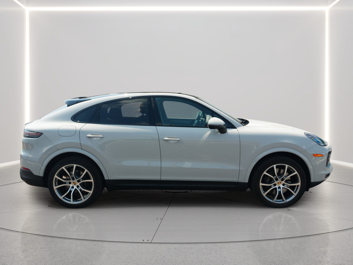 Used 2022 Porsche Cayenne S AWD/4WD image 5