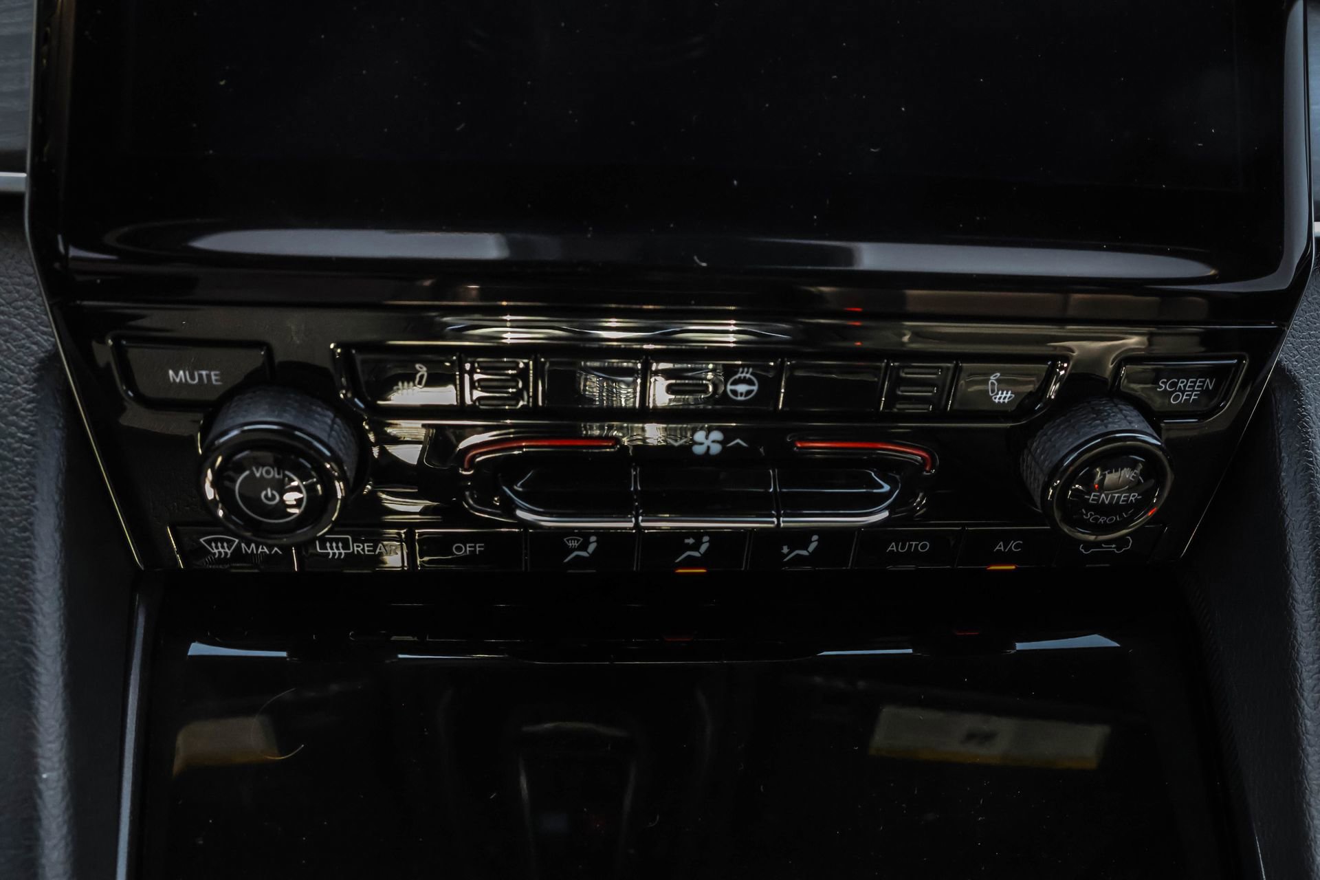 New 2025 Jeep Grand Cherokee Limited w/ Luxury Tech Group II image 19