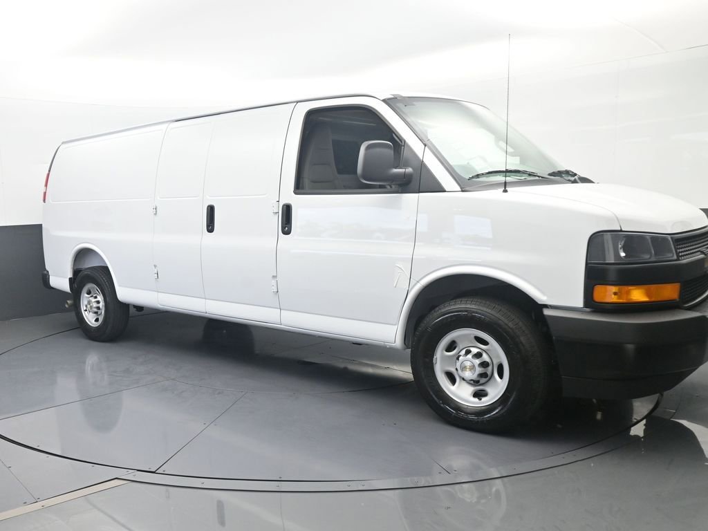 New 2026 Chevrolet Express 2500 Extended w/ Driver Convenience Package RWD image 8