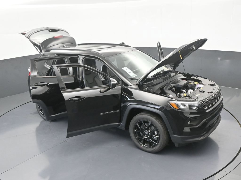 Used 2026 Jeep Compass Latitude AWD/4WD image 62