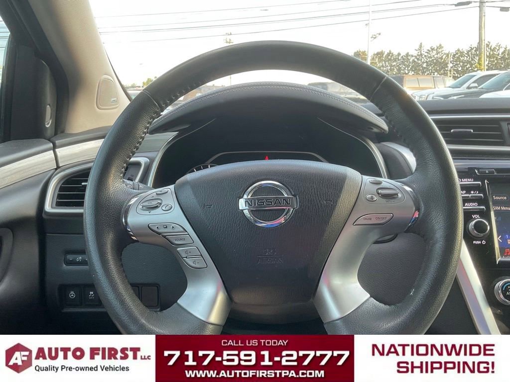 Used 2017 Nissan Murano Platinum w/ Platinum Technology Package FWD image 16
