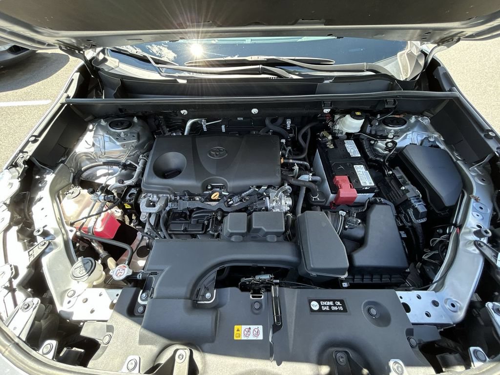 Used 2023 Toyota RAV4 LE AWD/4WD image 14