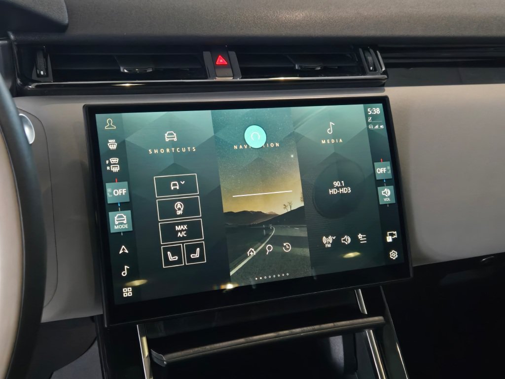 Used 2024 Land Rover Range Rover Velar Dynamic SE AWD/4WD image 24