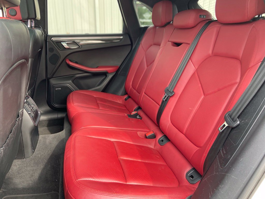 Used 2015 Porsche Macan Turbo AWD/4WD image 22