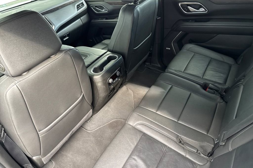 Used 2024 Chevrolet Suburban LT AWD/4WD image 12
