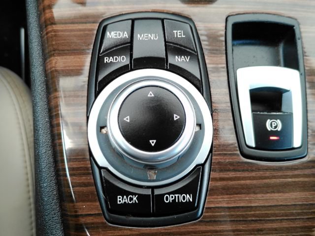 Used 2015 BMW Z4 sDrive28i RWD image 45