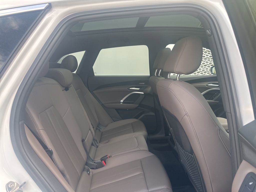 Certified 2025 Audi Q5 Premium w/ Premium Plus AWD/4WD image 10