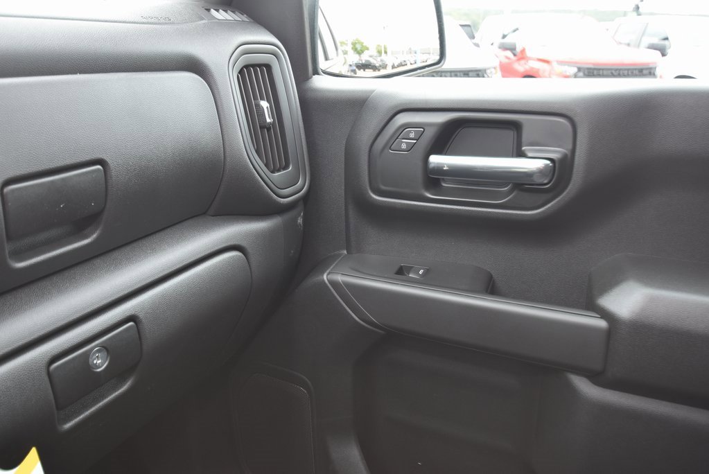 New 2026 Chevrolet Silverado 1500 Custom Trail Boss w/ Turbomax Blackout Package image 16