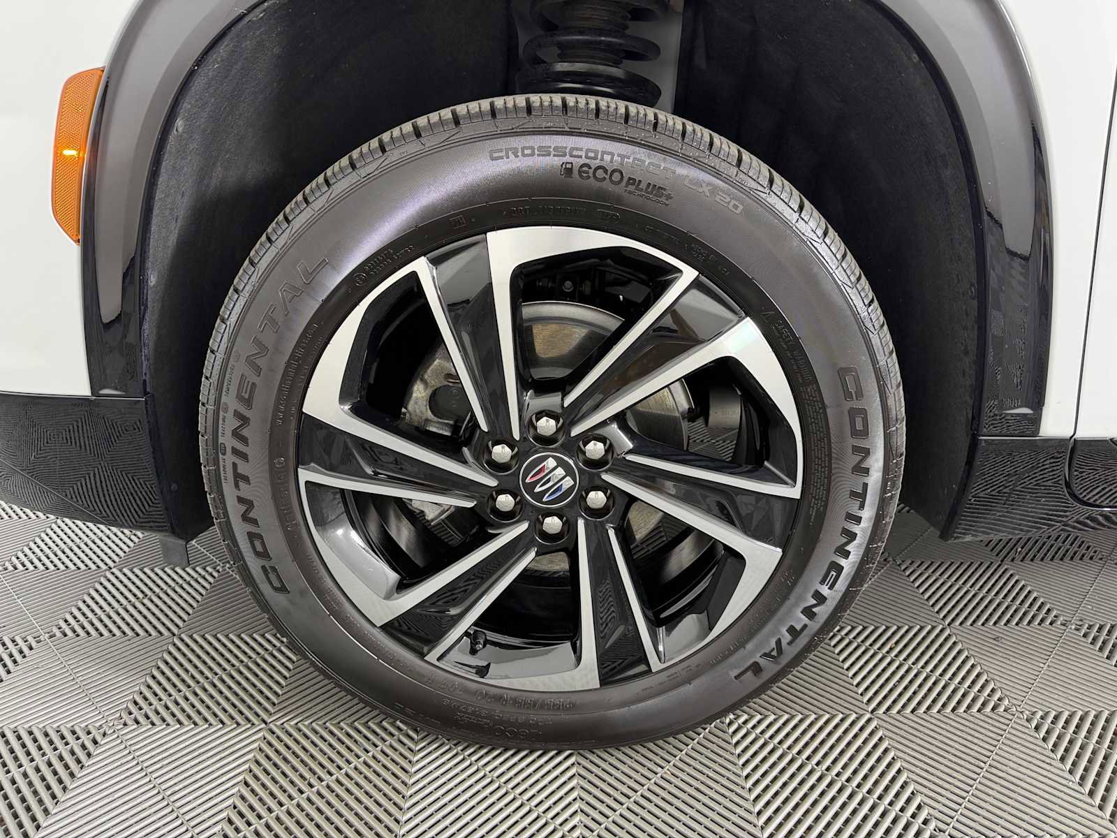 New 2026 Buick Enclave Sport Touring w/ Power Package image 9