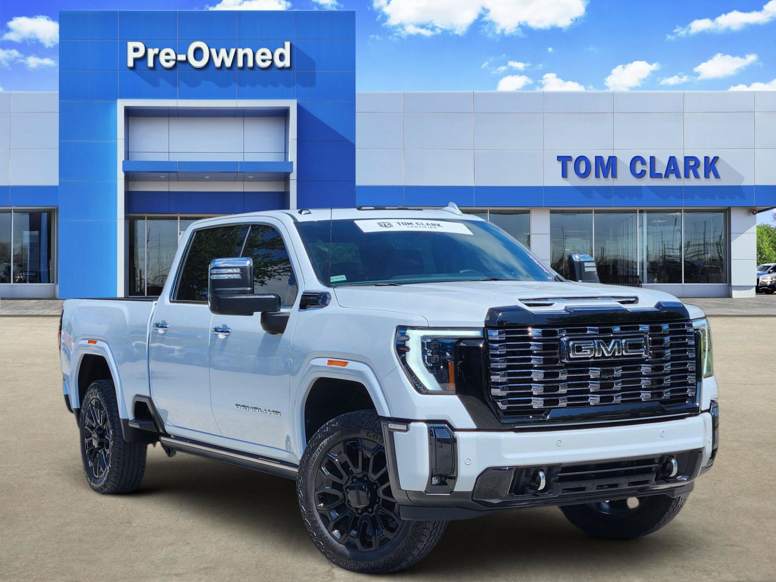 Used 2026 GMC Sierra 2500 Denali Ultimate AWD/4WD image 1