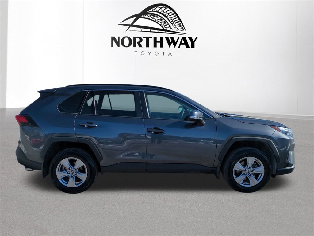 Used 2023 Toyota RAV4 XLE w/ Convenience Package image 3