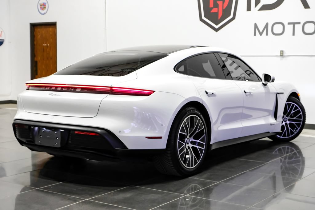 Used 2023 Porsche Taycan RWD image 9