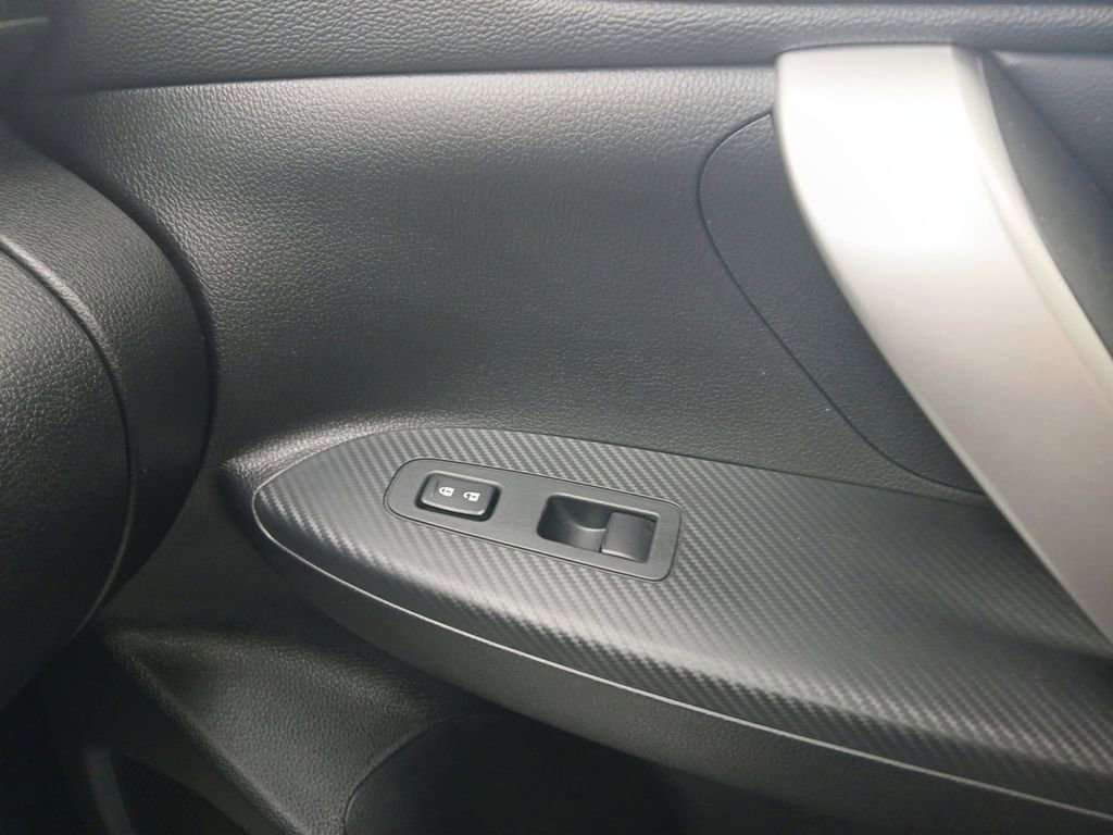 Used 2025 Mitsubishi Eclipse Cross SE image 10