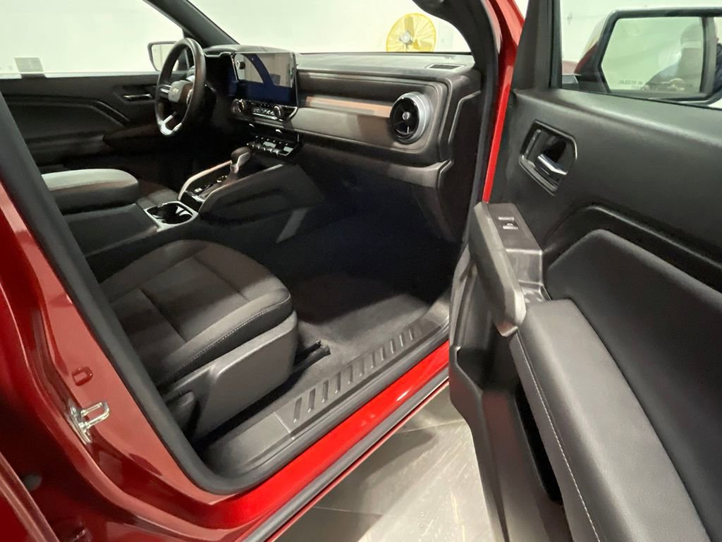 Used 2023 Chevrolet Colorado LT w/ LT Convenience Package image 25