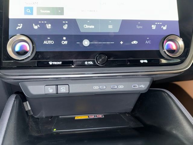 Used 2024 Lexus RZ 450e Premium image 26