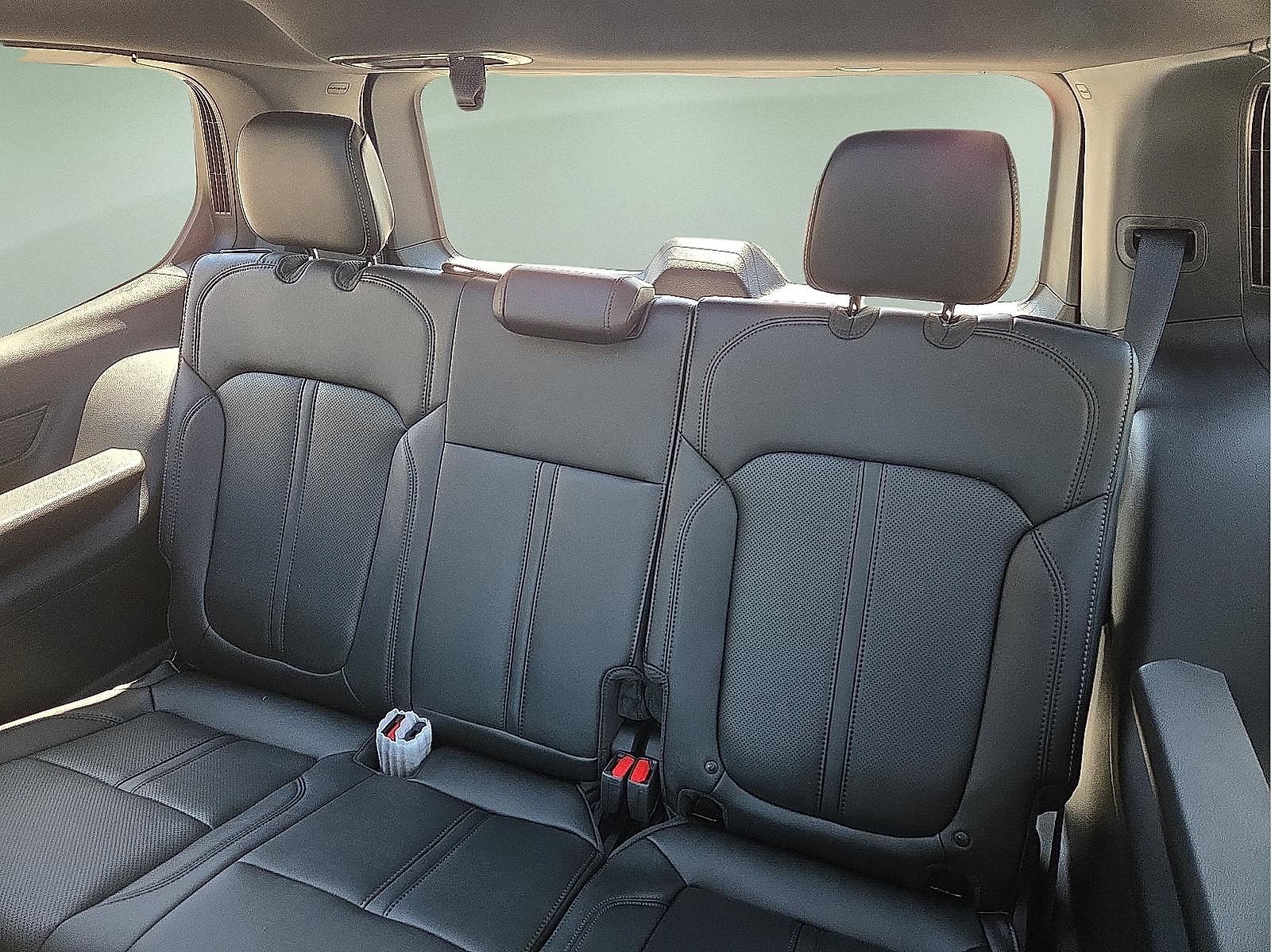 New 2026 Jeep Grand Wagoneer Limited AWD/4WD image 10