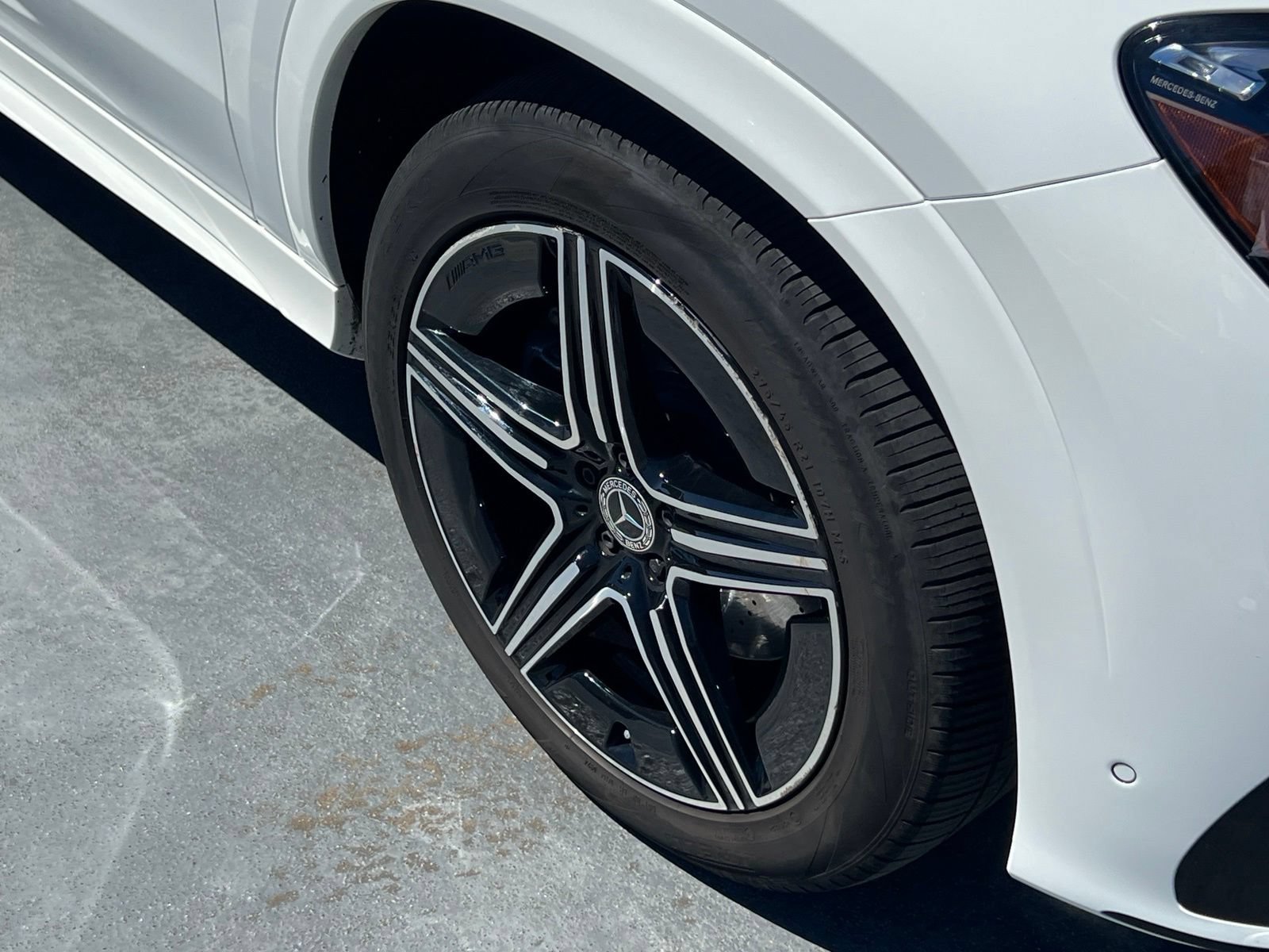 Used 2024 Mercedes-Benz GLE 580 4MATIC image 2