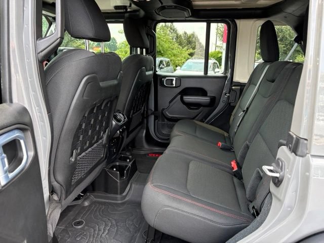 Used 2021 Jeep Wrangler Unlimited Rubicon w/ LED Lighting Group AWD/4WD image 26