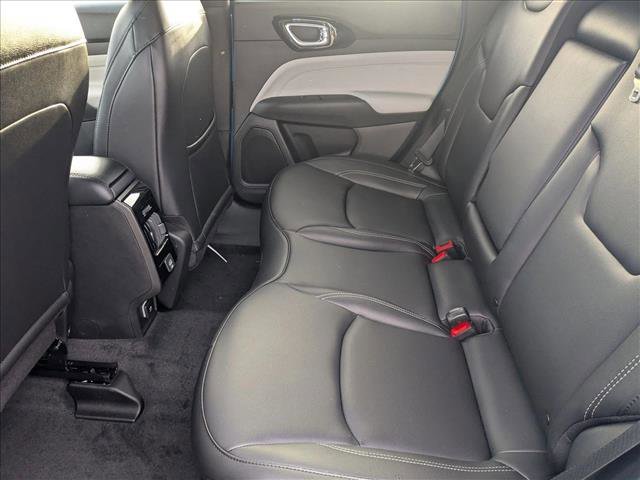 New 2026 Jeep Compass Limited w/ Mopar Graphics Package image 13