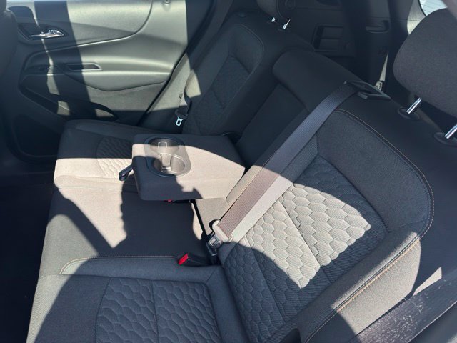 Used 2018 Chevrolet Equinox LT w/ LT True North Edition AWD/4WD image 9