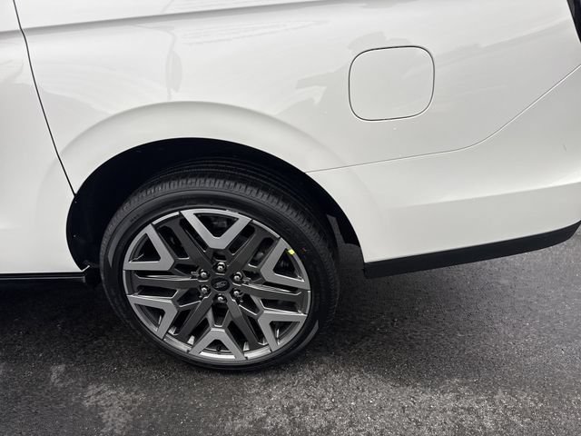 New 2025 Ford Expedition Max Platinum w/ Platinum Ultimate Package AWD/4WD image 7
