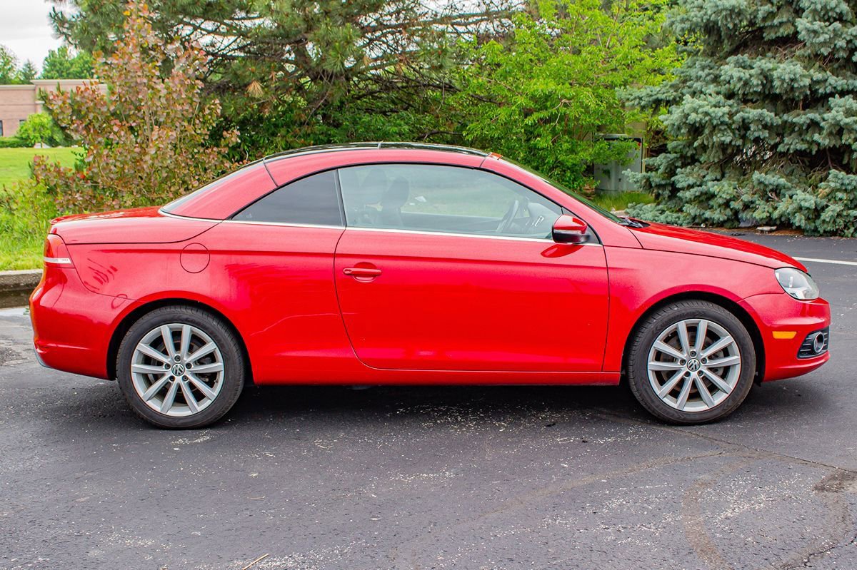 Used 2012 Volkswagen Eos Komfort FWD image 11