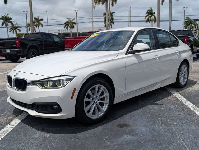 Used 2018 BMW 320i Sedan image 3