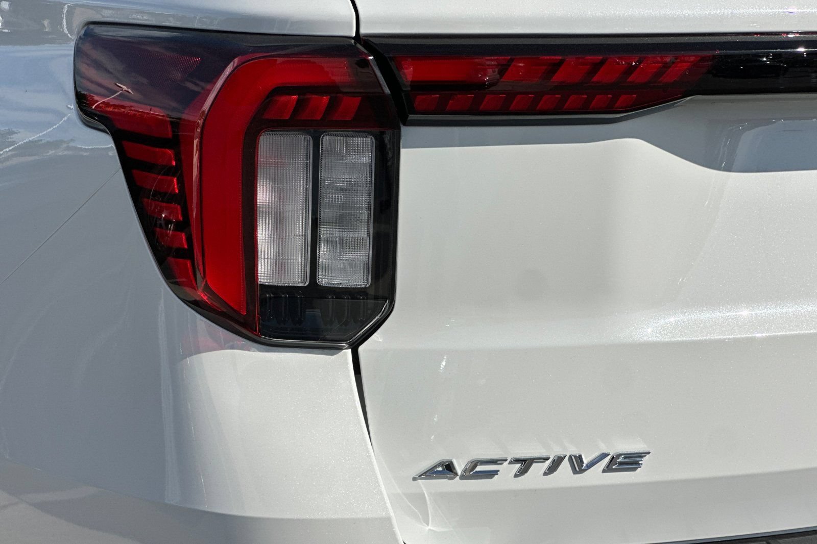New 2026 Ford Explorer Active w/ Active Comfort Package RWD image 27
