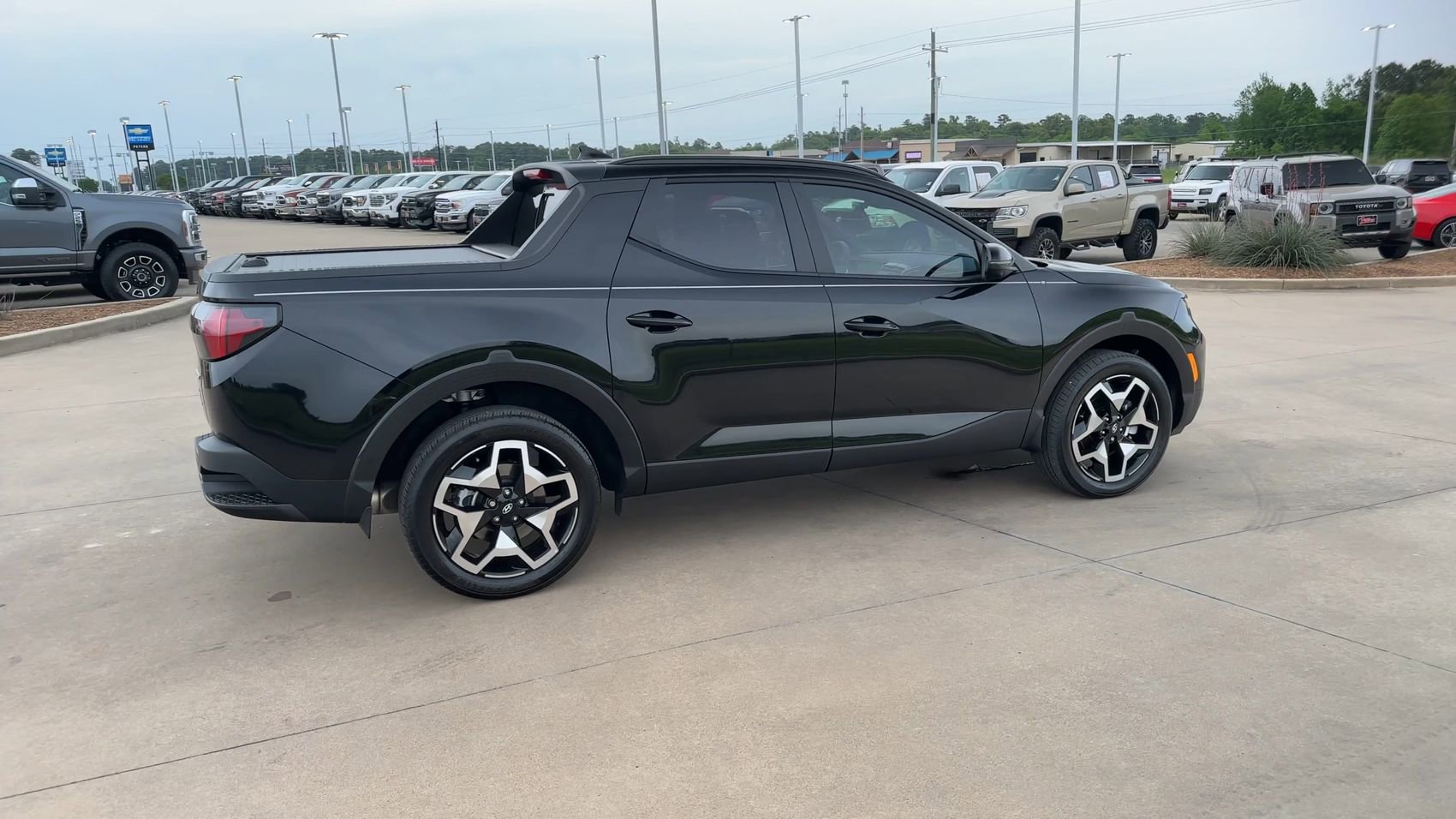Used 2024 Hyundai Santa Cruz Limited AWD/4WD image 8