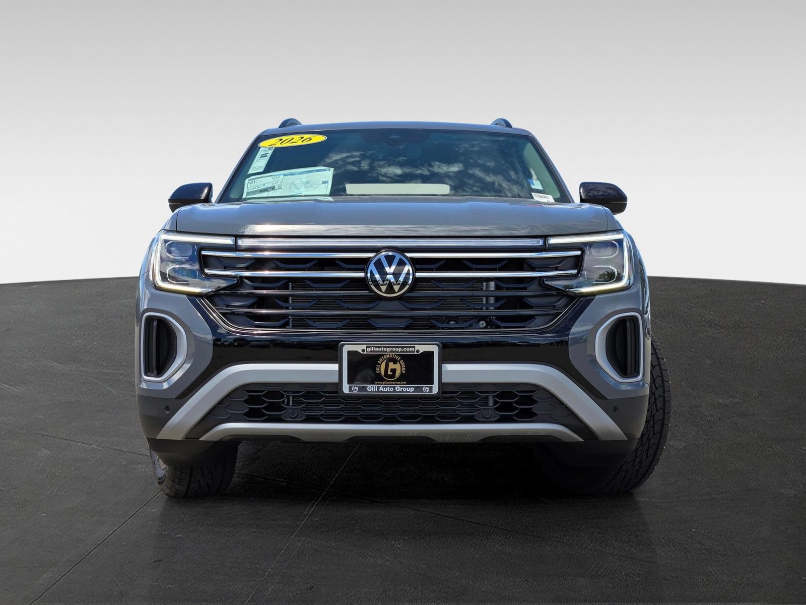New 2026 Volkswagen Atlas Peak Edition AWD/4WD image 2