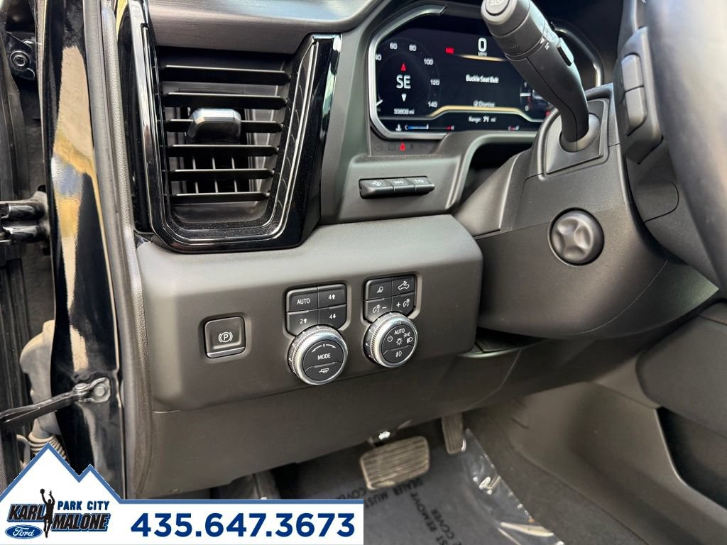 Used 2022 GMC Sierra 1500 AT4 w/ Technology Package AWD/4WD image 16