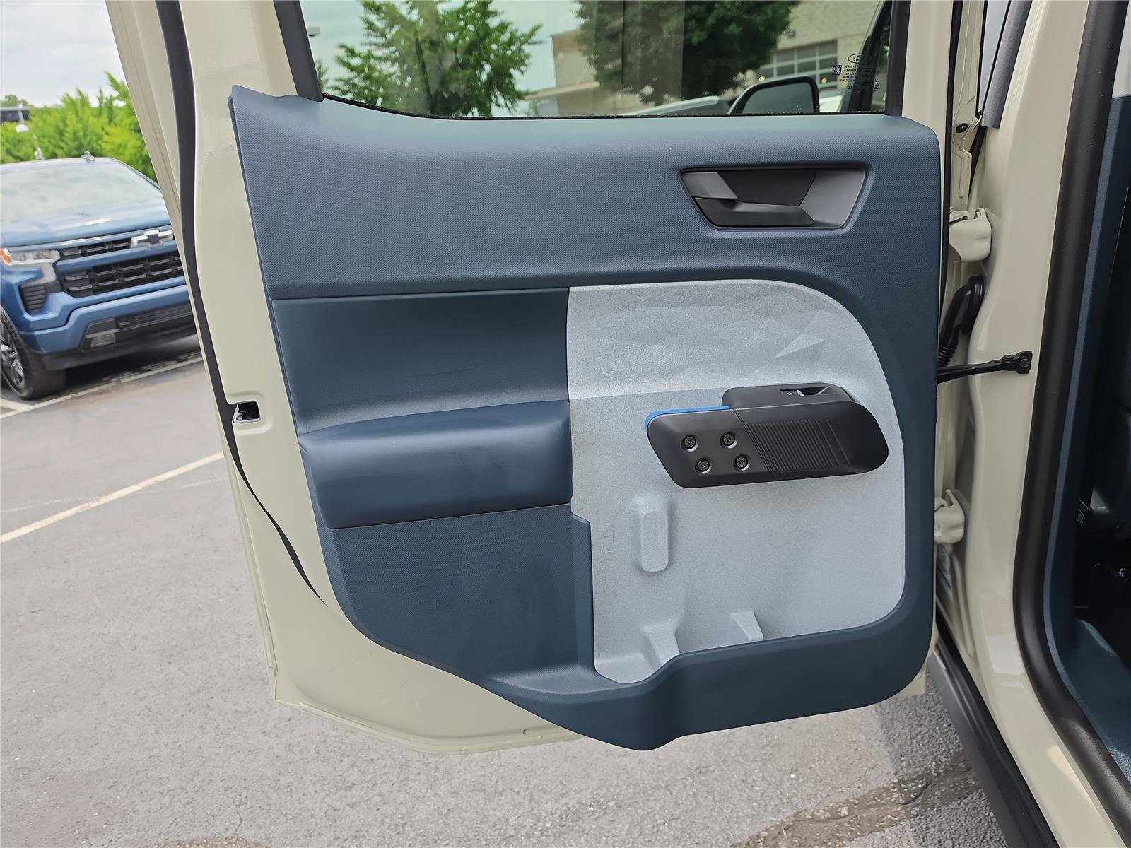 Used 2025 Ford Maverick XLT w/ XLT Luxury Package FWD image 24