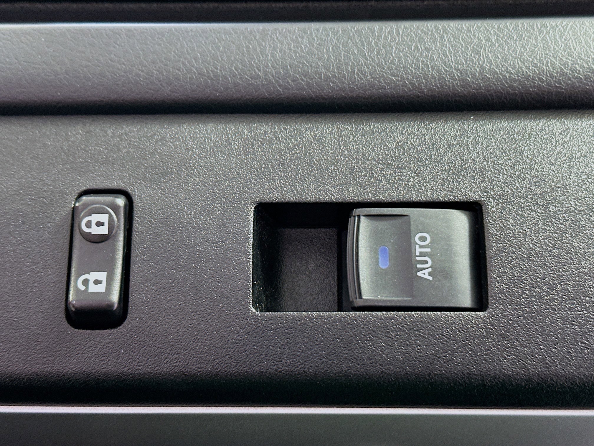 Used 2024 Toyota 4Runner SR5 image 29