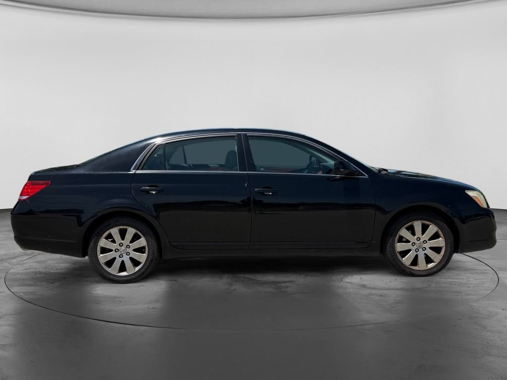 Used 2007 Toyota Avalon XLS FWD image 10