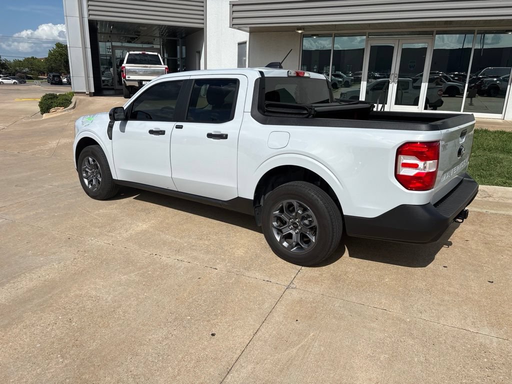 Used 2025 Ford Maverick XLT w/ Equipment Group 301A AWD/4WD image 4