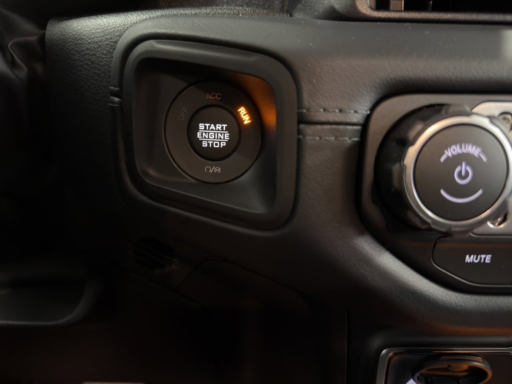 New 2026 Jeep Wrangler Unlimited Rubicon 392 w/ Quick Order Package 27X Moab image 23