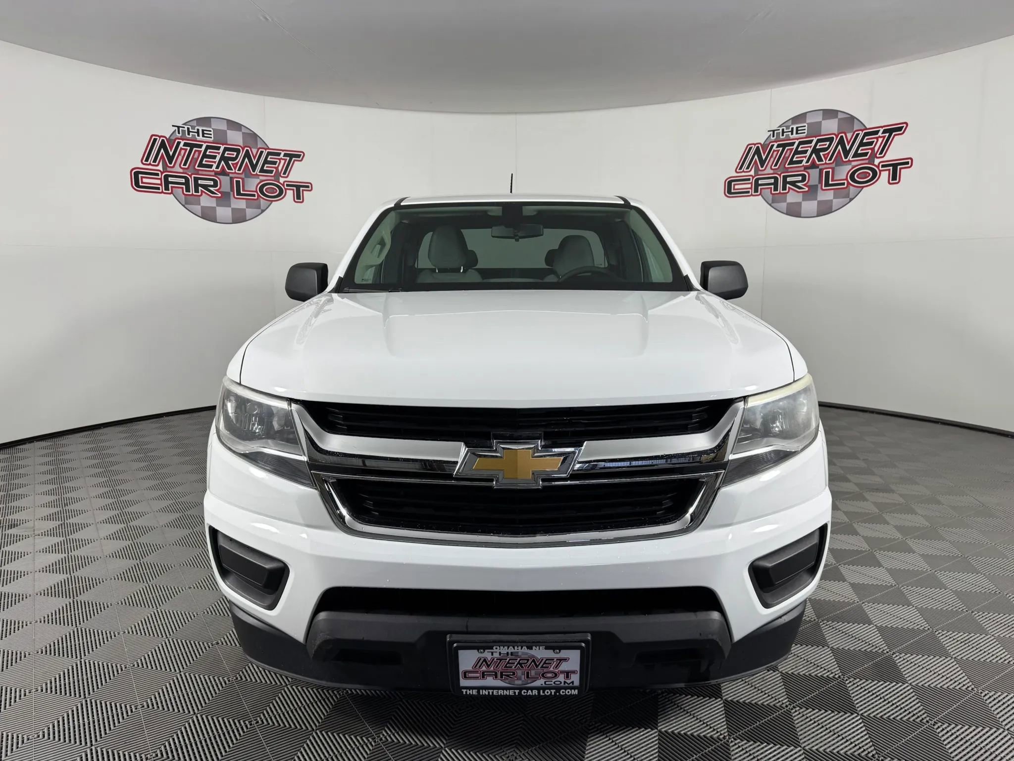Used 2017 Chevrolet Colorado W/T RWD image 2