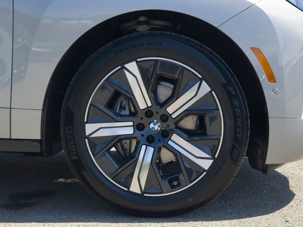 New 2026 BMW iX xDrive45 image 6