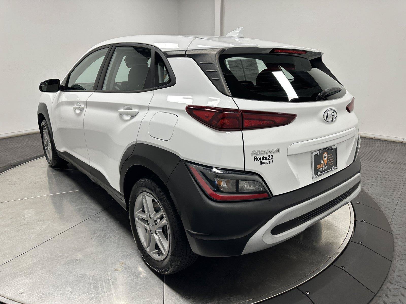 Used 2022 Hyundai Kona SE w/ Cargo Package AWD/4WD image 9
