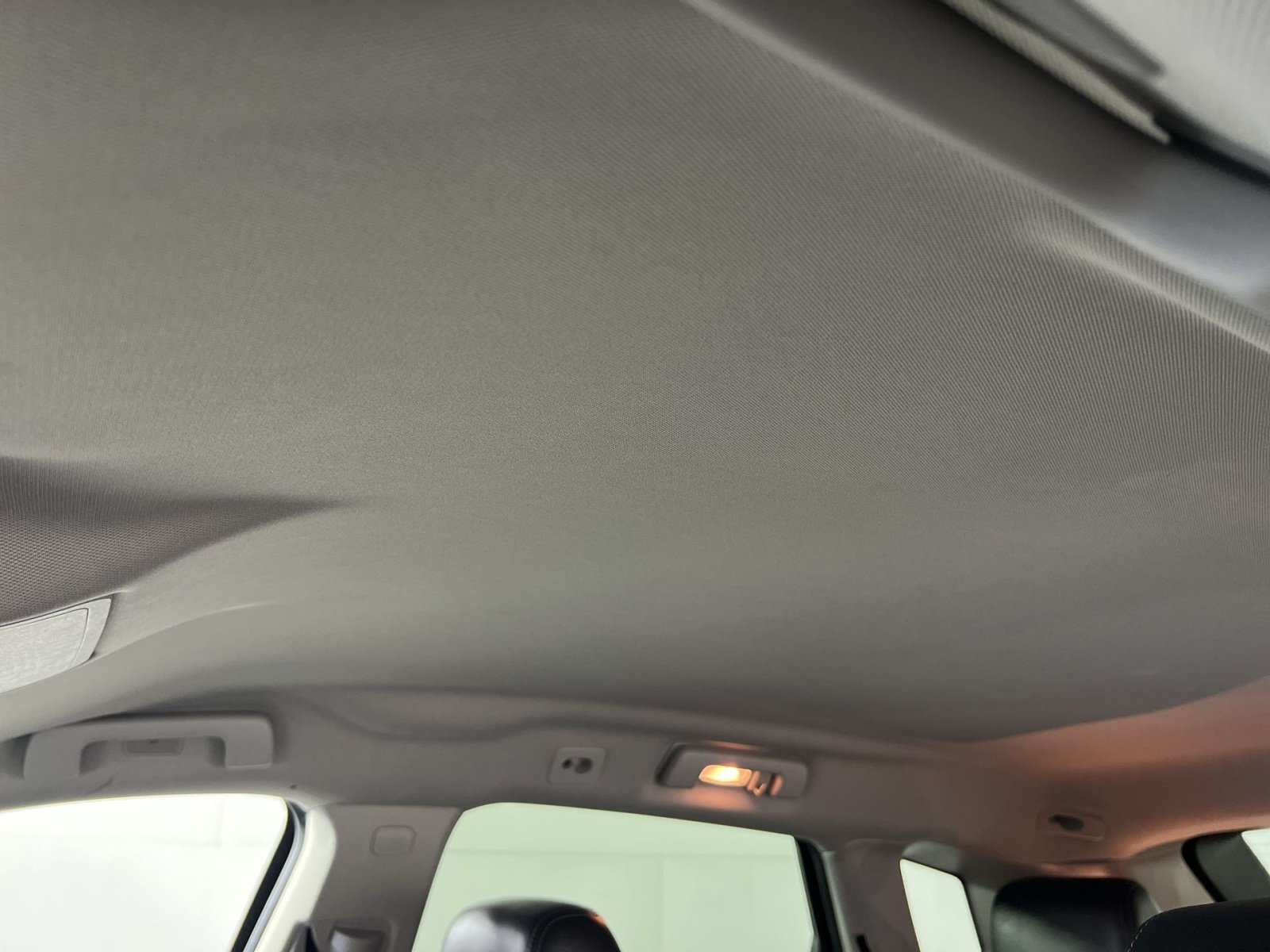 Used 2015 Cadillac SRX FWD image 25