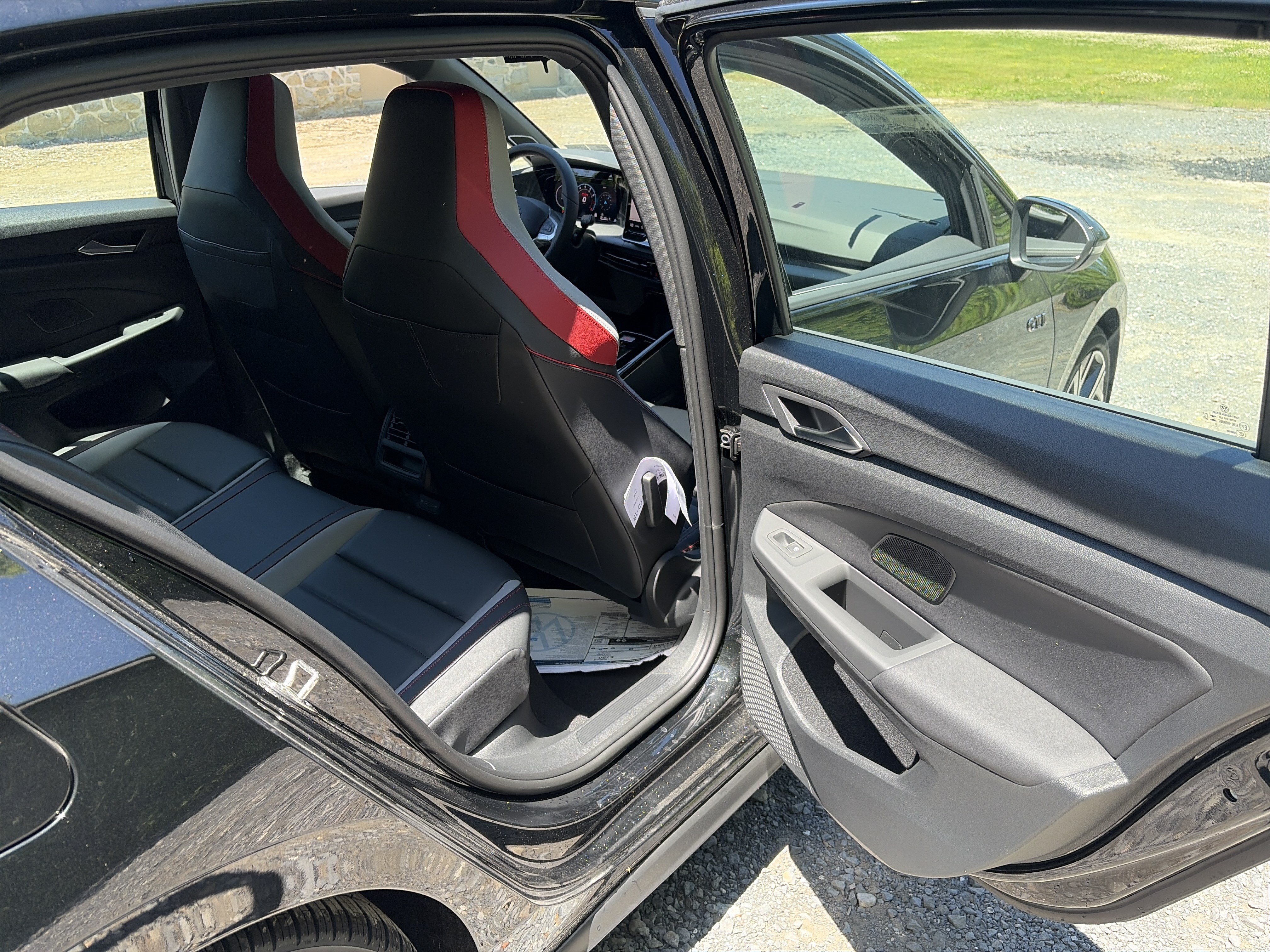 New 2026 Volkswagen GTI SE FWD image 17